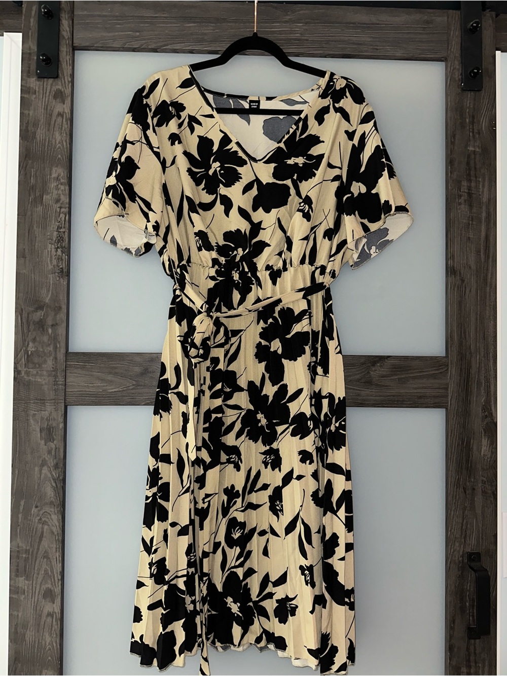 SHEIN Beige Midi Dress with Black Floral Print